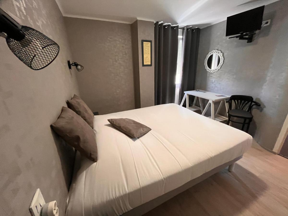 Hotel Des Iles Theix ภายนอก รูปภาพ